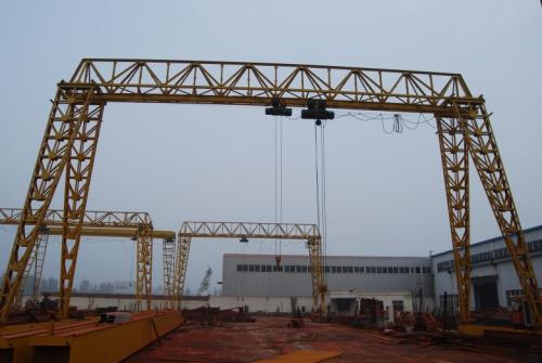 MHh型電動(dòng)葫蘆門式起重機(jī)